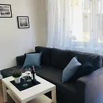 & Karwia
