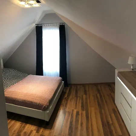 Rum i privatbostad & Karwia