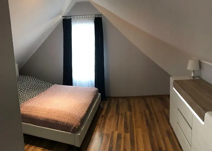 Alloggio in famiglia & Karwia