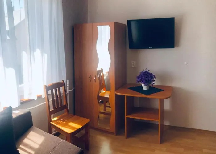 Alloggio in famiglia & *