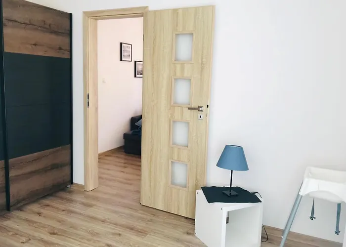 Alloggio in famiglia & *